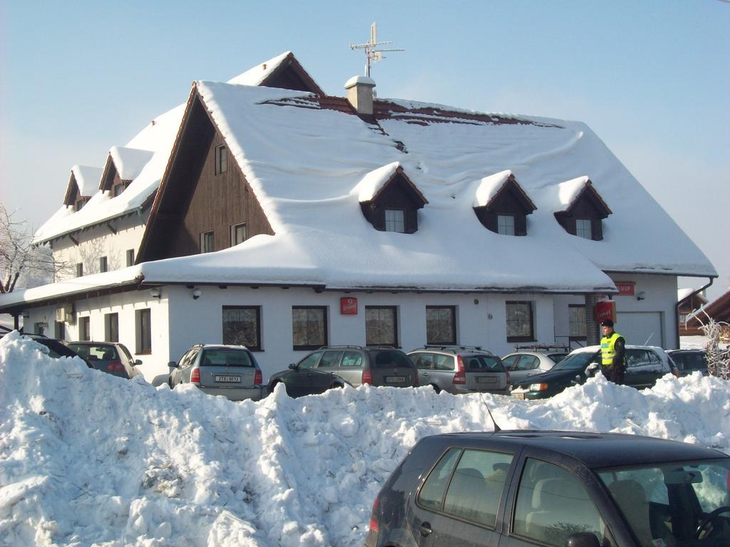 Hotel U Lip Trojanovice Frenštát pod Radhoštěm Extérieur photo