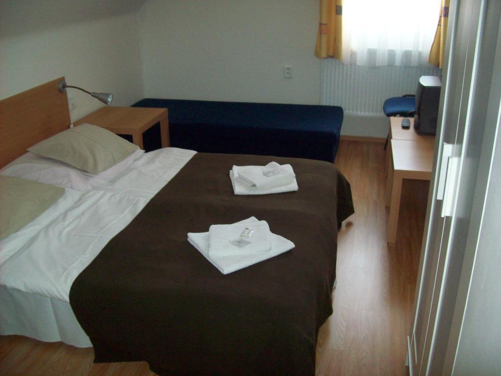 Hotel U Lip Trojanovice Frenštát pod Radhoštěm Chambre photo