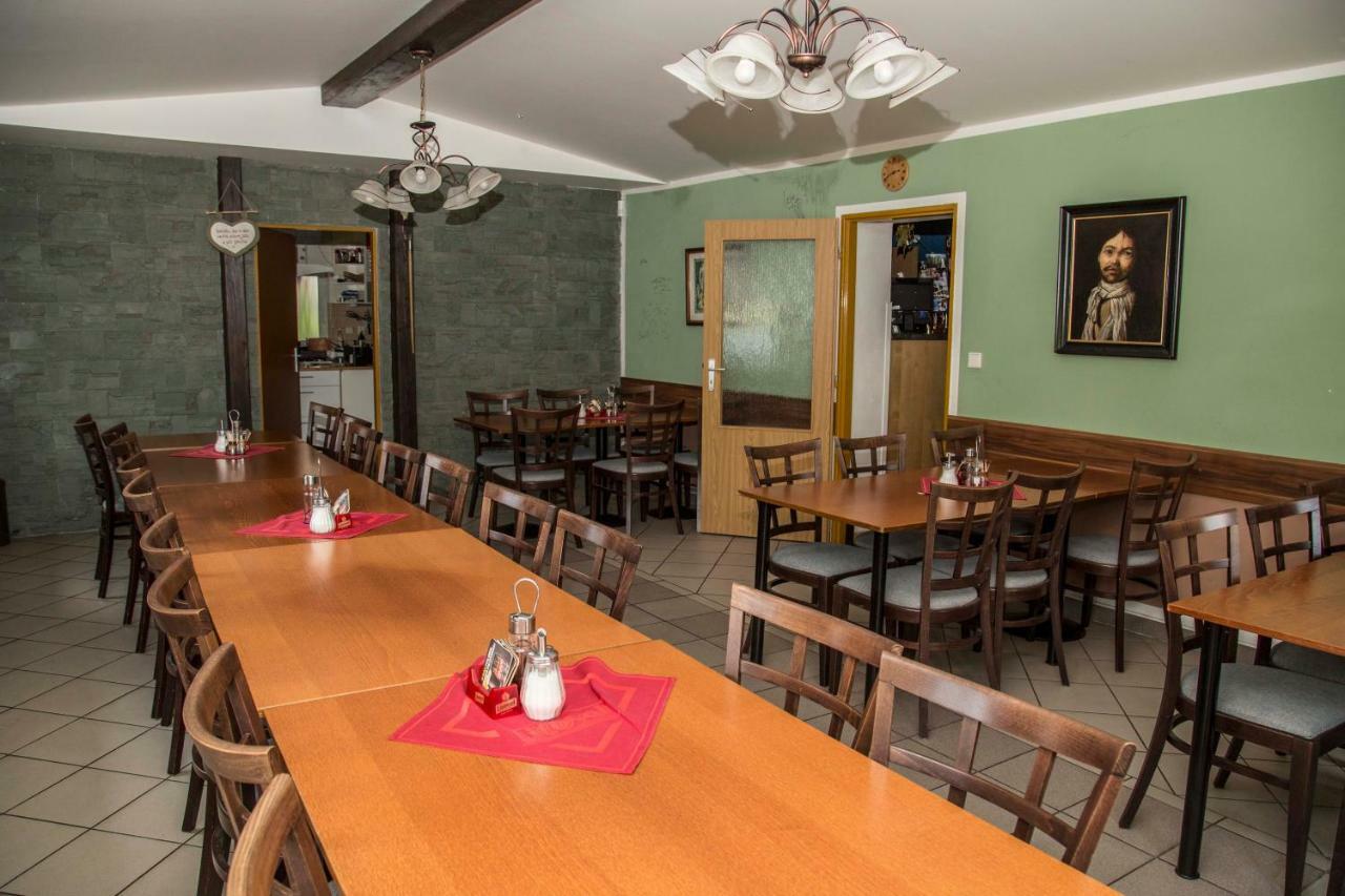 Hotel U Lip Trojanovice Frenštát pod Radhoštěm Extérieur photo